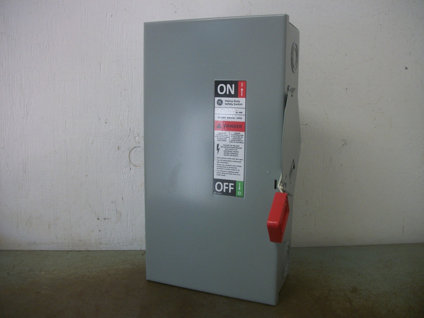 GE DISCONNECT TYPE 1 THN3362 60AMP 600VOLT 3POLE NON-FUSIBLE