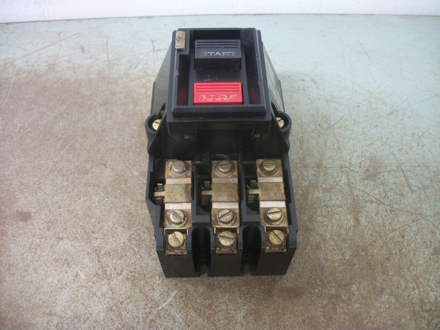 SQUARE D SIZE M-0 MANUAL STARTER 2510MBG2 3PH 600V 5HP