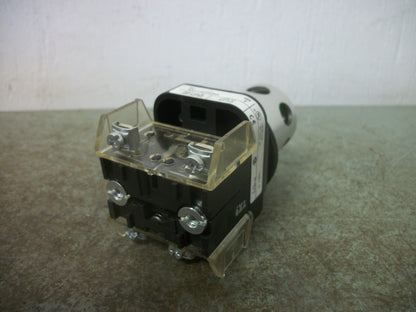 ALLEN-BRADLEY GREEN ILLUM MOMENTARY PUSHBUTTON 800T-QAH24G 24V