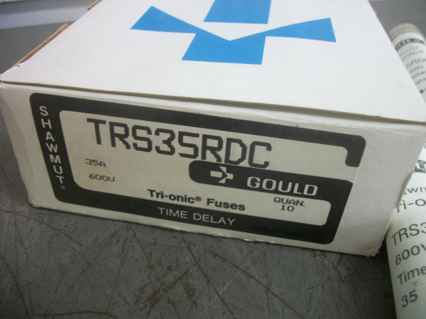 GOULD SHAWMUT BOX OF 8 TRI-ONIC FUSES TRS35RDC 35AMP 600VOLT NIB
