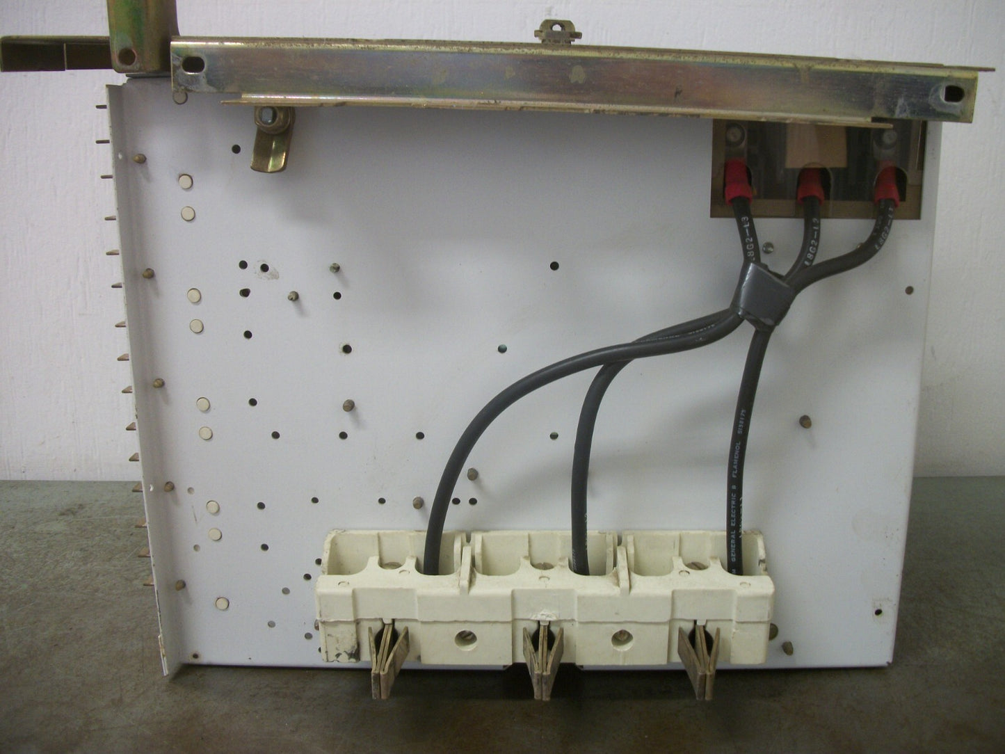 GE MCC BUCKET SIZE 1 CR206C0 120VCOIL 30AMP FUSIBLE