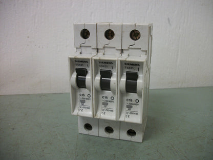 SIEMENS LOT OF 3 MINI CIRCUIT BREAKERS 5SX21C15 15AMP 400VOLT 1POLE