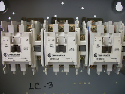 CHALLENGER ENCL 20AMP 9-POLE LIGHTING CONTACTOR CCN35BN3 120VCOIL