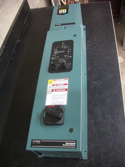ROCKWELL AUTOMATION 9V1041H0B10 10HP VTAC9 HVAC DRIVE 9VT401-014HTAN 460VOLT 3PH