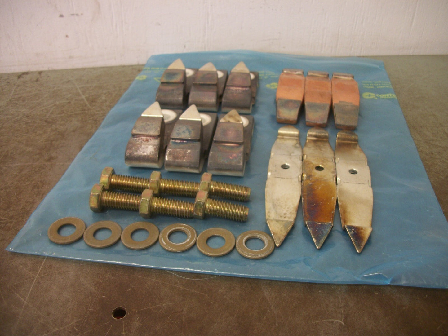 SQUARE D SIZE 6 3POLE CONTACT KIT 9998SL26 NOB