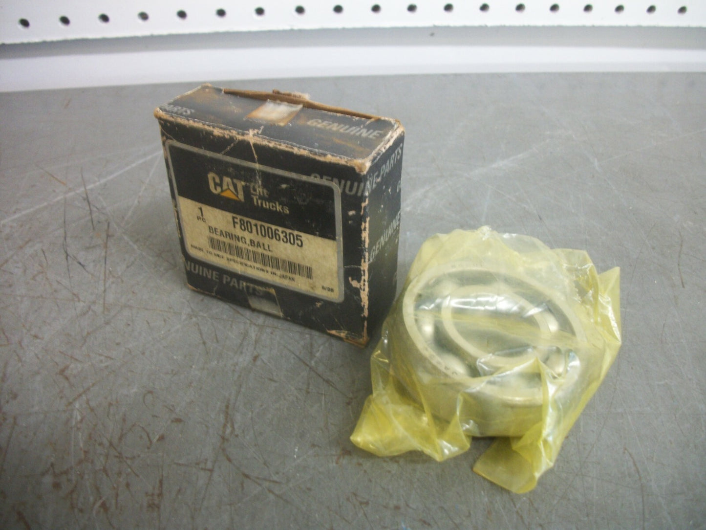 CAT BALL BEARING F801006305 NIB