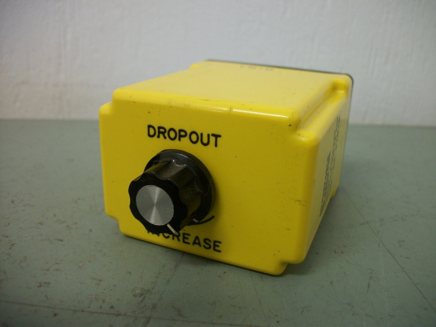 POTTER & BRUMFIELD ADJUSTABLE DC VOLTAGE SENSOR RELAY CSL-38-31010 24VDC