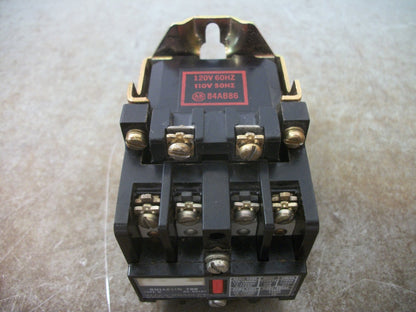 ALLEN-BRADLEY AC CONTROL RELAY SERIES C 700-N400A1 120VCOIL