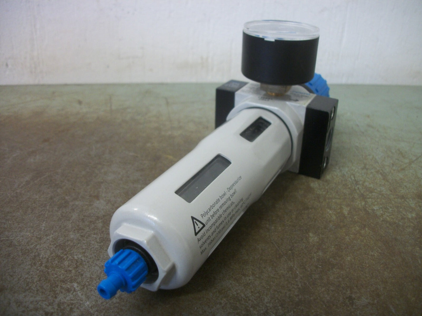 FESTO MINI PNEUMATIC REGULATOR/FILTER LFR-D-MINI 240PSI 1.6MPa 16BAR