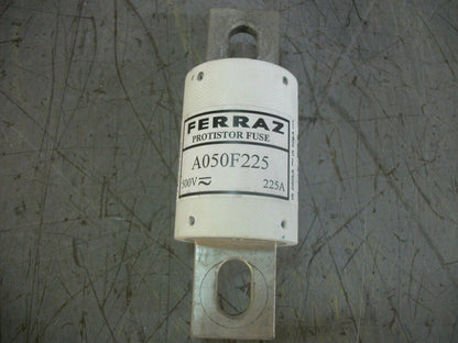 LOT OF 2 FERRAZ-SHAWMUT PROTISTOR FUSES A050F225 225AMP 500VOLT