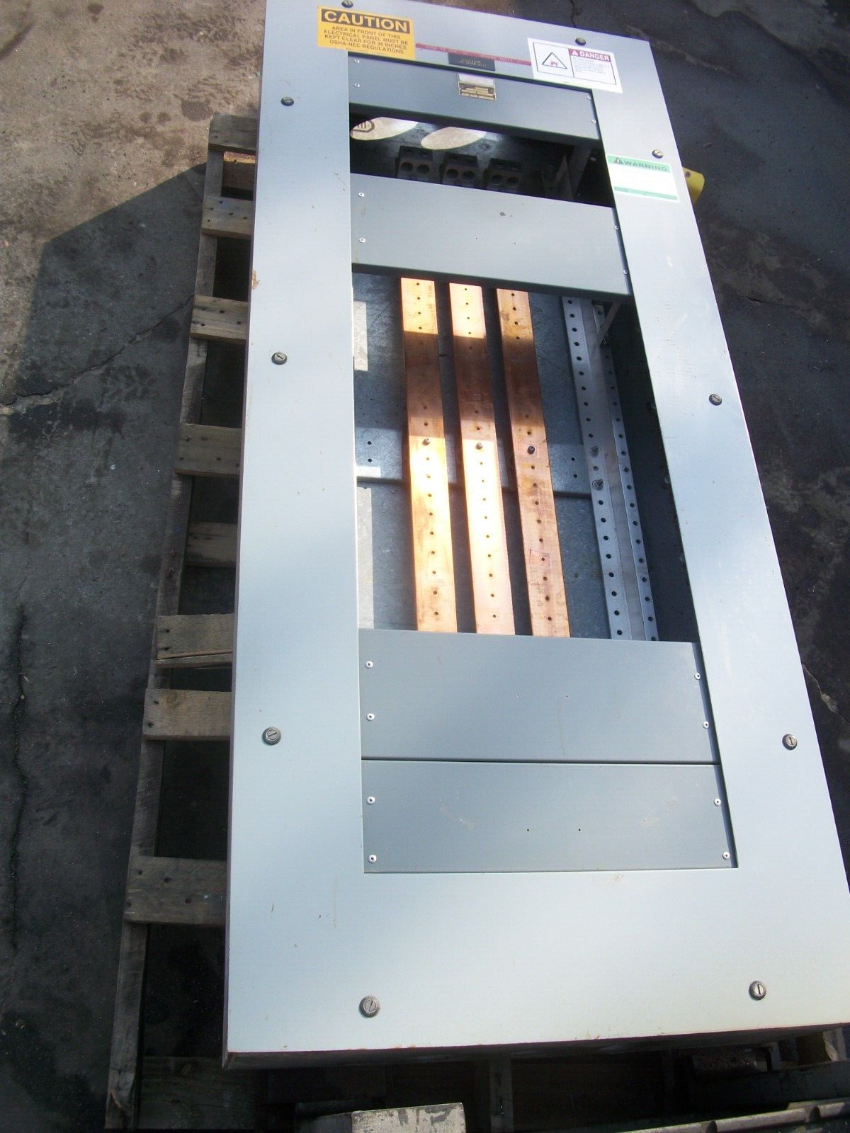 WESTINGHOUSE FDP PANELBOARD SWITCH PANEL ENCL AW47453 600AMP 277/480VOLT 3PH 4W