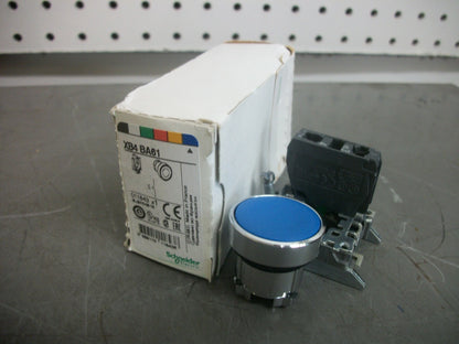 TELEMECANIQUE BLUE MOMENTARY PUSHBUTTON XB4BA61 NIB