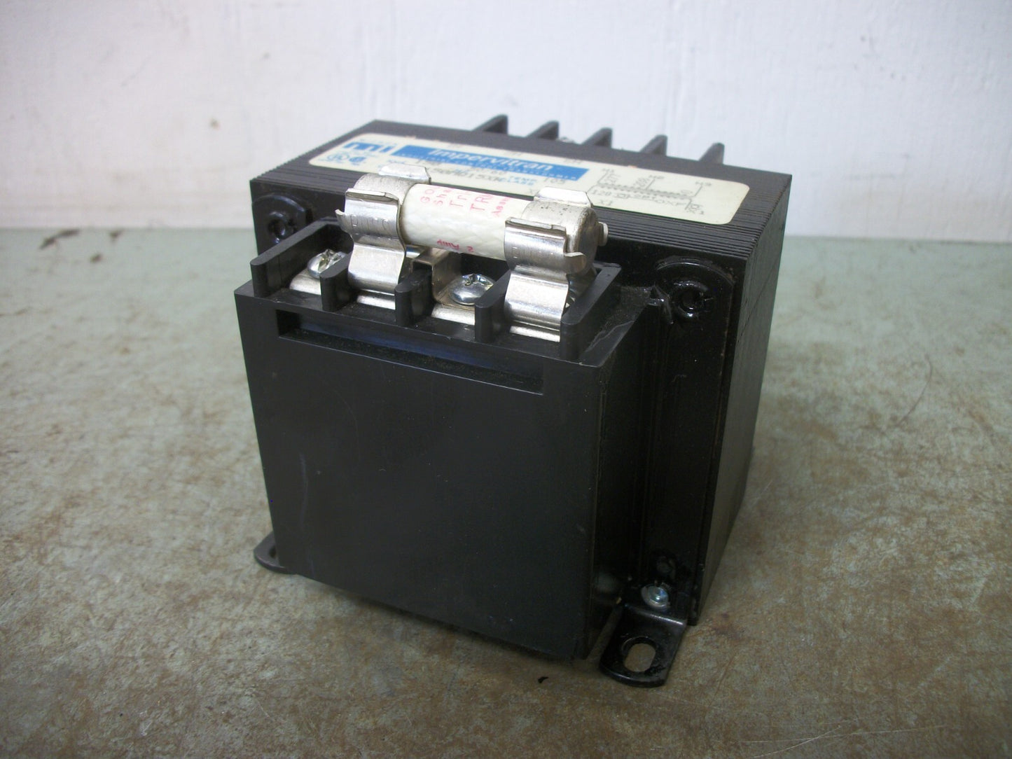 MICRON IMPERVITRAN 150VA 1PH TRANSFORMER B150MQ15XK HV 208X277 LV 120
