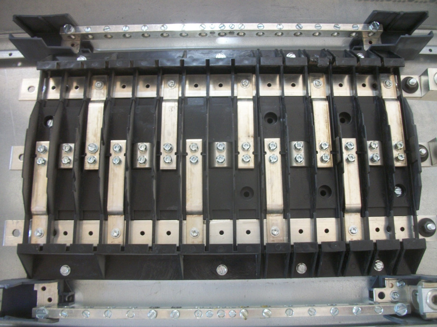 SIEMENS P1 LOAD CENTER PANELBOARD BQD 100AMP 480Y/277VOLT 3PH 4W