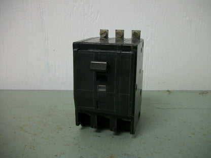 SQUARE D QOB CIRCUIT BREAKER QOB3100 100AMP 240VOLT 3POLE OLD