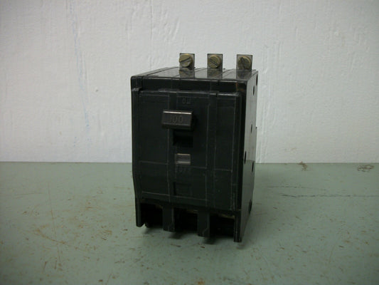 SQUARE D QOB CIRCUIT BREAKER QOB3100 100AMP 240VOLT 3POLE OLD