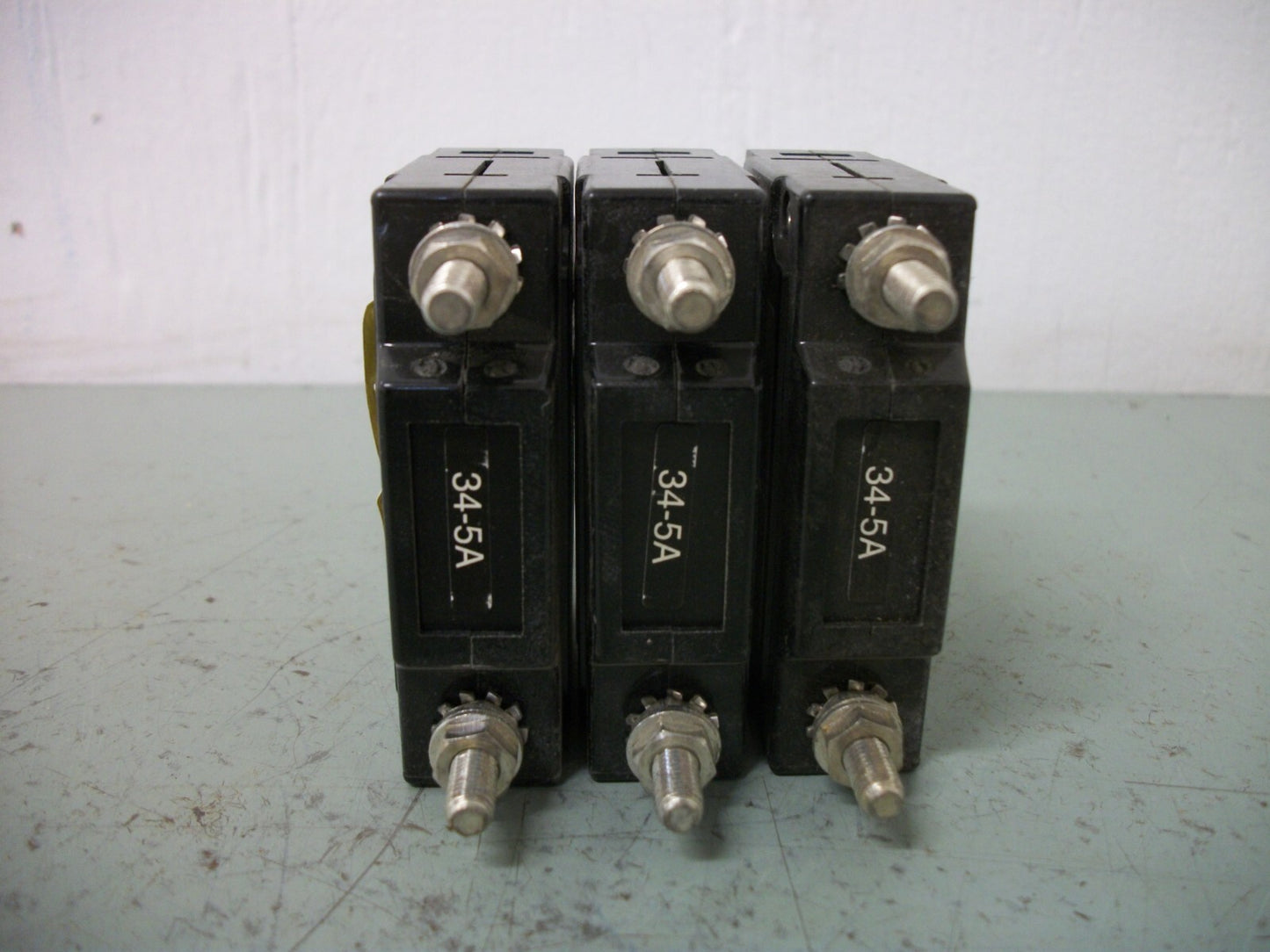 CARLINGSWITCH LOT OF 3 CIRCUIT BREAKERS CA1-X0-005-111-C 5AMP 277VOLT 1POLE