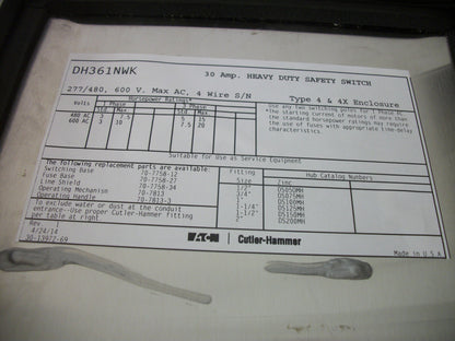 CUTLER-HAMMER DISCONNECT S.S. TYPE 4,4X DH361NWK 30AMP 600VOLT 3POLE FUSIBLE NOB