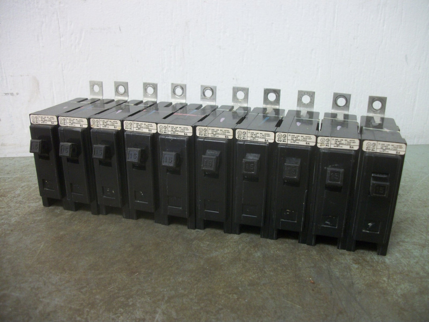 WESTINGHOUSE LOT OF 10 BA CIRCUIT BREAKERS BAB1015 15AMP 240VOLT 1POLE