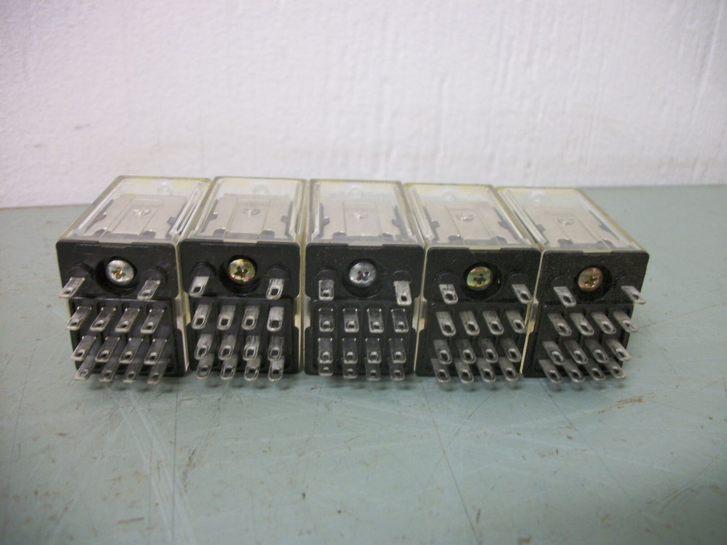 SQUARE D LOT OF 5 SERIES B 4PDT MINI GP RELAYS 8501RS24V20 120VCOIL 3AMP
