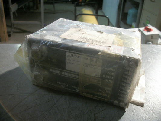 ACDC ELECTRONICS POWER SUPPLY OEM12D1.5-1-2-30 12VOLTDC 1.5AMP NEW