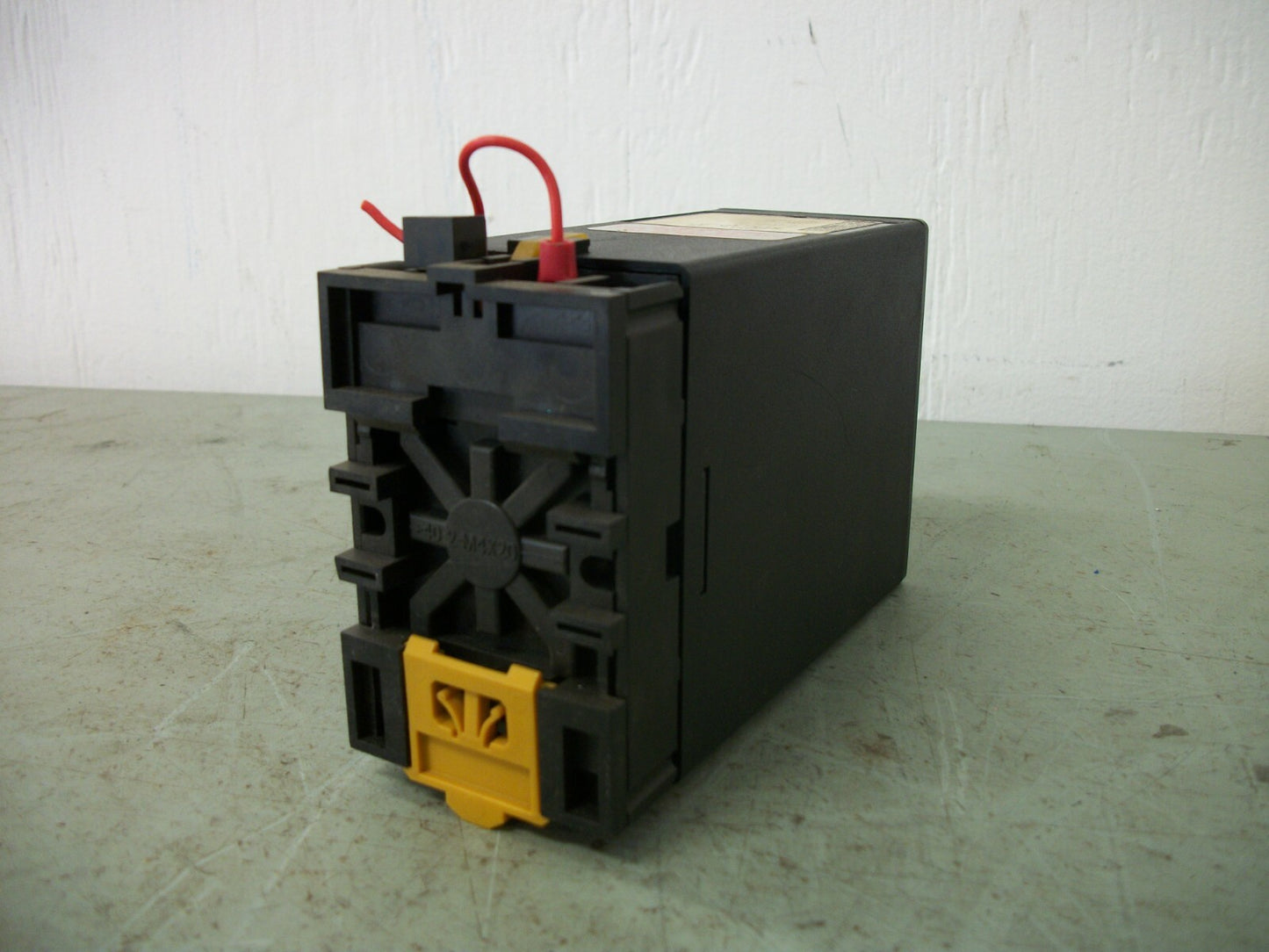 M-SYSTEM CO. K-UNIT SIGNAL CONDITIONER T/C TRANSMITTER KTS-4D-D