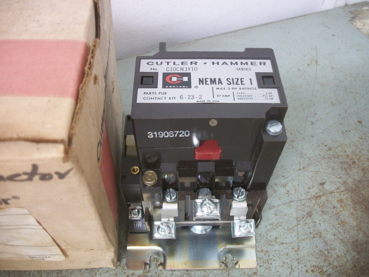 CUTLER-HAMMER SIZE 1 CONTACTOR C10CN3Y10 27AMP 120VCOIL 3PH 600V 10HP NIB