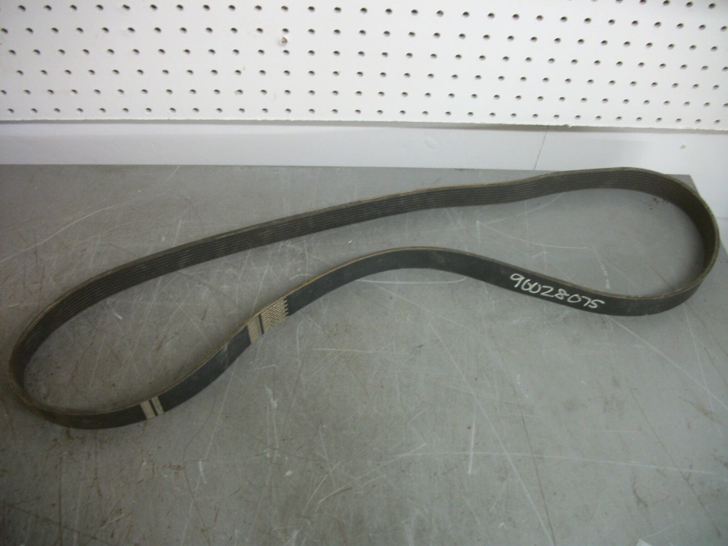 GOODYEAR CARGOTEC SERPENTINE BELT 90028075 NEW