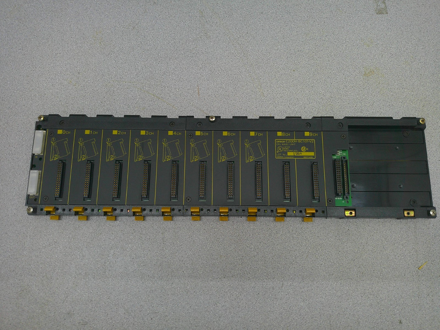 OMRON 10-SLOT PLC CPU BASE UNIT C200H-BC101-V2