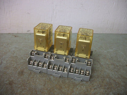 IDEC LOT OF 3 PLUG-IN RELAYS W/SOCKET BASES RY4S 120VCOIL 1.5AMP