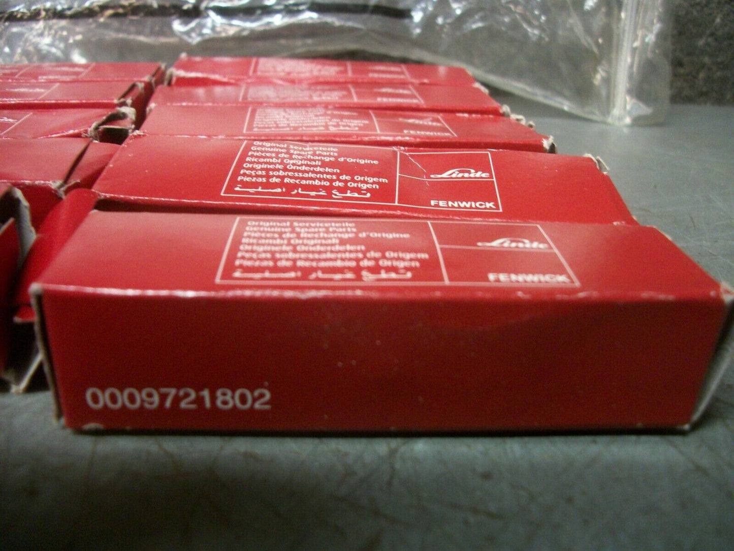 LINDE LOT OF 10 SPARK PLUGS L0009721802 NIB