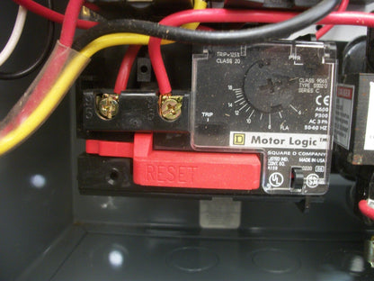 SQUARE D STARTER COMBO SIZE 0 8536SBO2H20S 120VCOIL 30AMP FUSIBLE MOTORLOGIC NOB