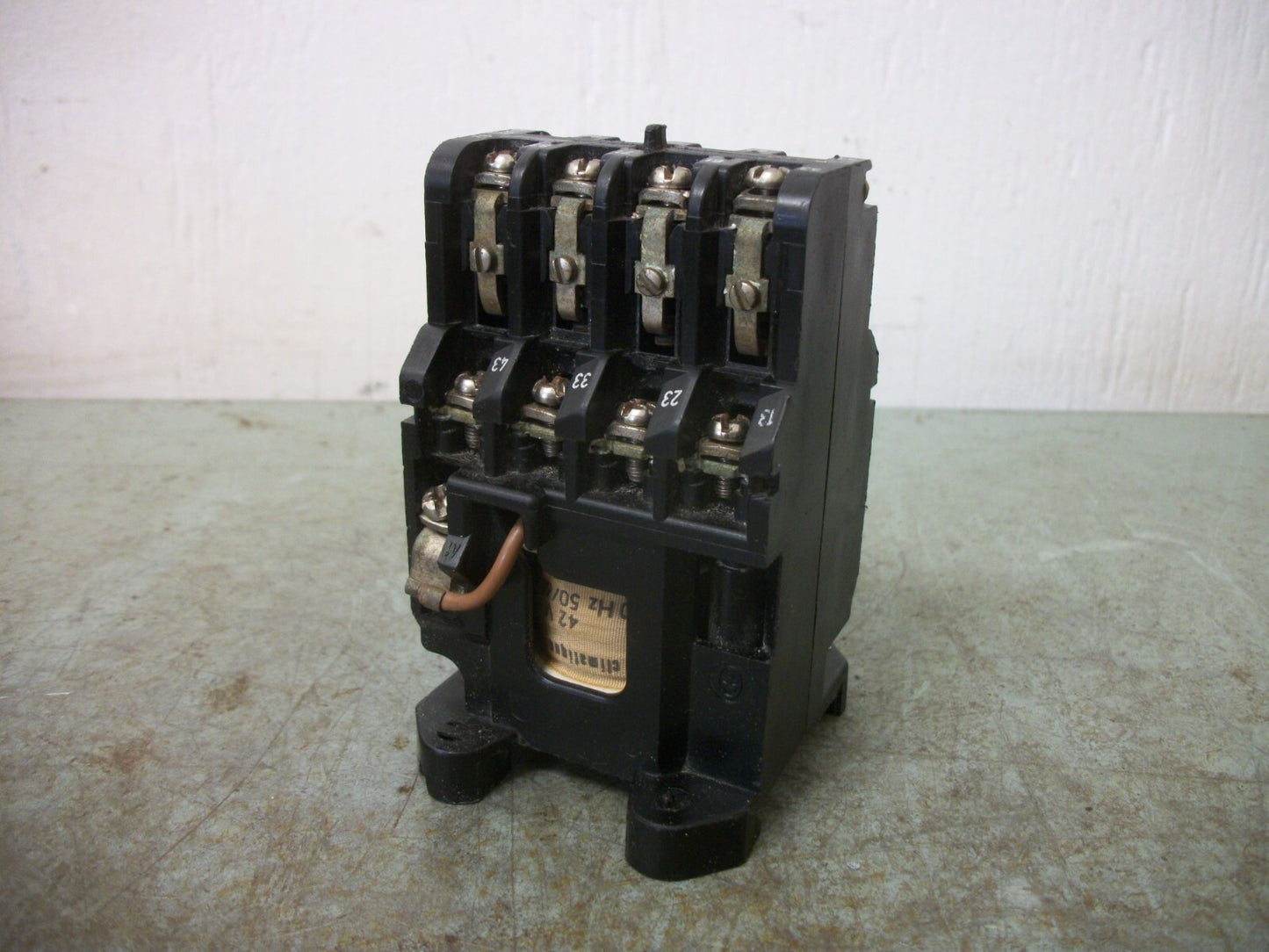 KLOCKNER-MOELLER CONTACTOR DIL00L-62 20AMP 42VCOIL 3PH 500V 1.5KW