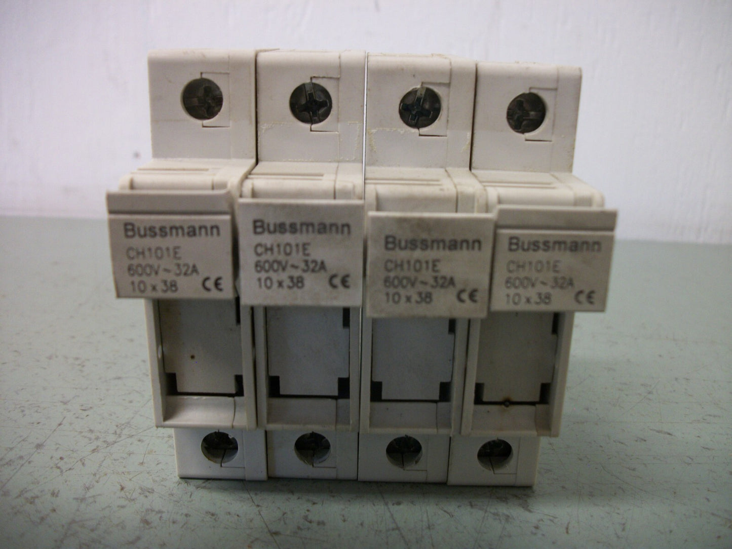 BUSSMANN LOT OF 4 10X38 FUSEHOLDERS CH101E 32AMP 600VOLT 1POLE