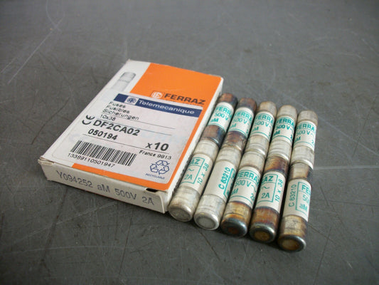TELEMECANIQUE FERRAZ-SHAWMUT BOX OF 10 10X38 FUSES DF2CA02 2AMP 500VOLT NIB