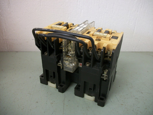 ALLEN-BRADLEY REV CONTACTOR 100-A09ND3 9AMP 120VCOIL 3PH 600V 7.5HP