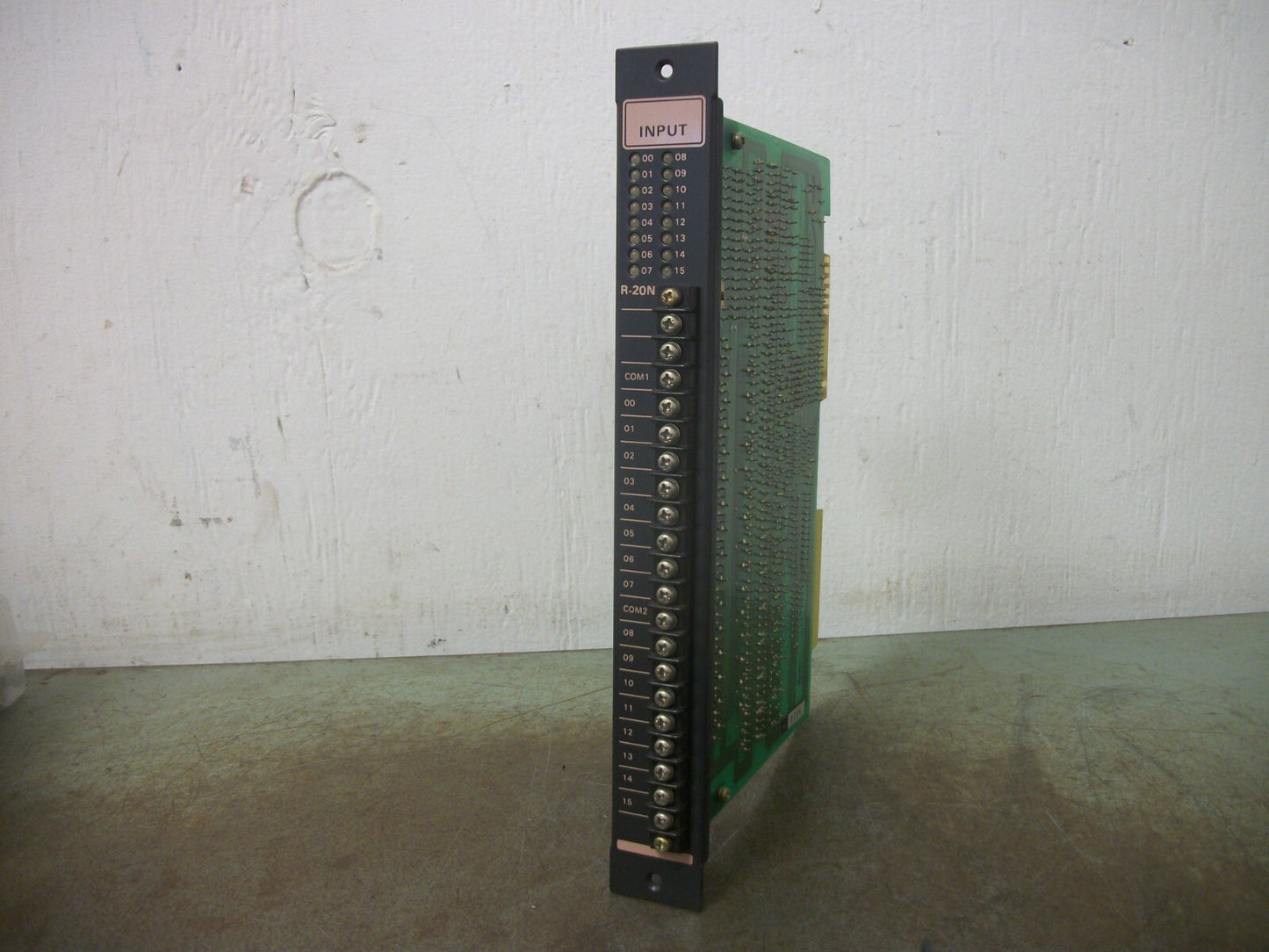 KOYO 16-POINT PLC INPUT MODULE R-20N