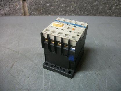 TELEMECANIQUE MINI CONTROL RELAY CA2KN40B7 24VCOIL 10AMP 600VOLT