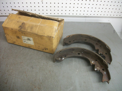 PREMIER SET OF 2 BRAKE SHOES SY45593 NIB