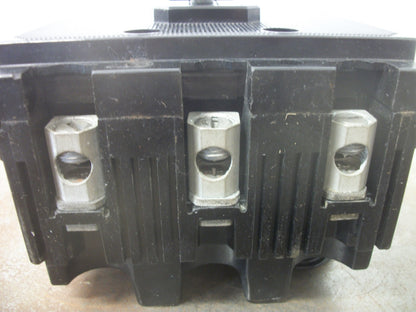 SIEMENS EE3 CIRCUIT BREAKER EE3S10000S03 100AMP 240VOLT 3POLE W/SHUNT&AUX NOB