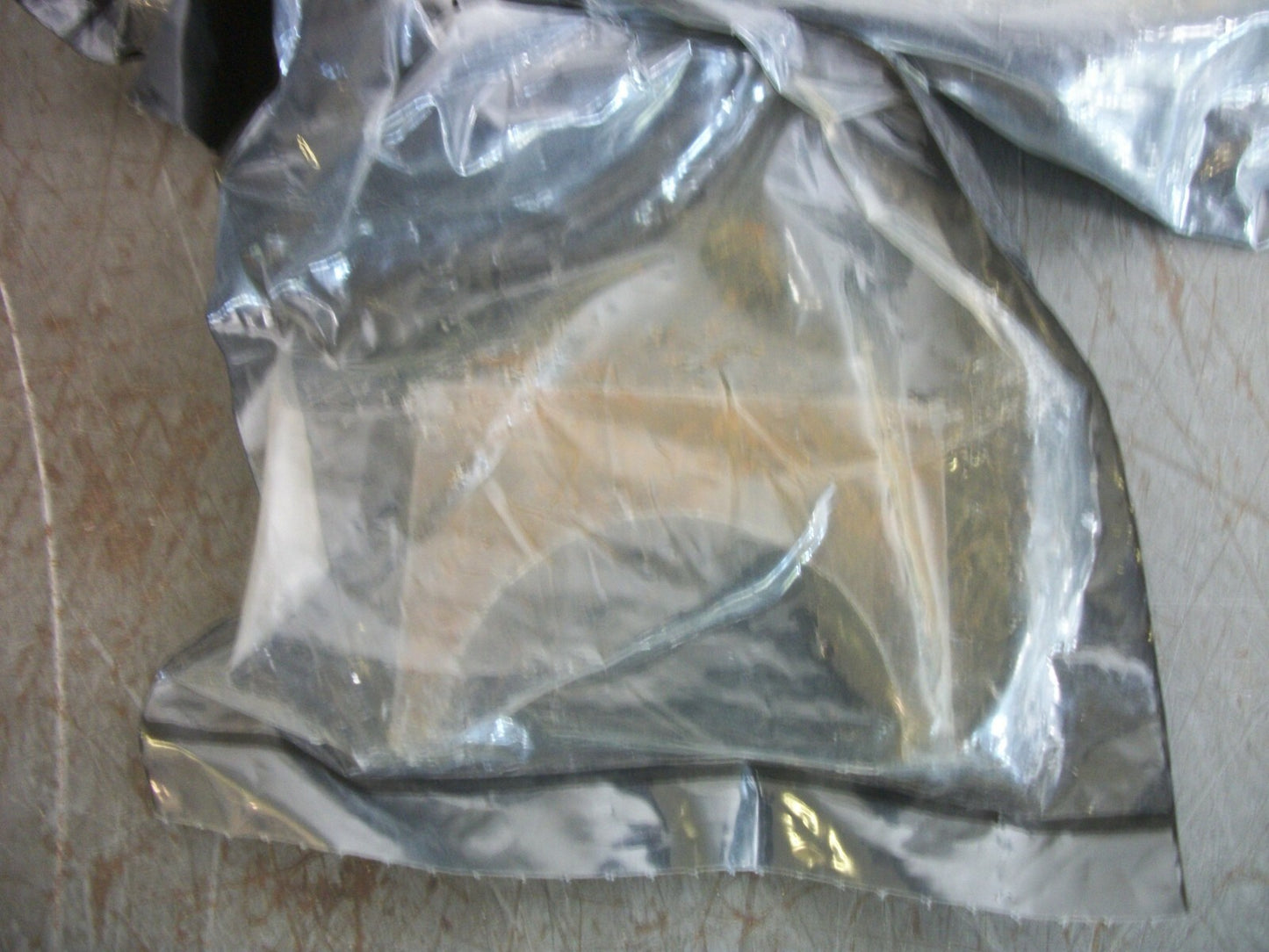 CAT LOT OF 4 RETAINING PLATES SE000322 NEW