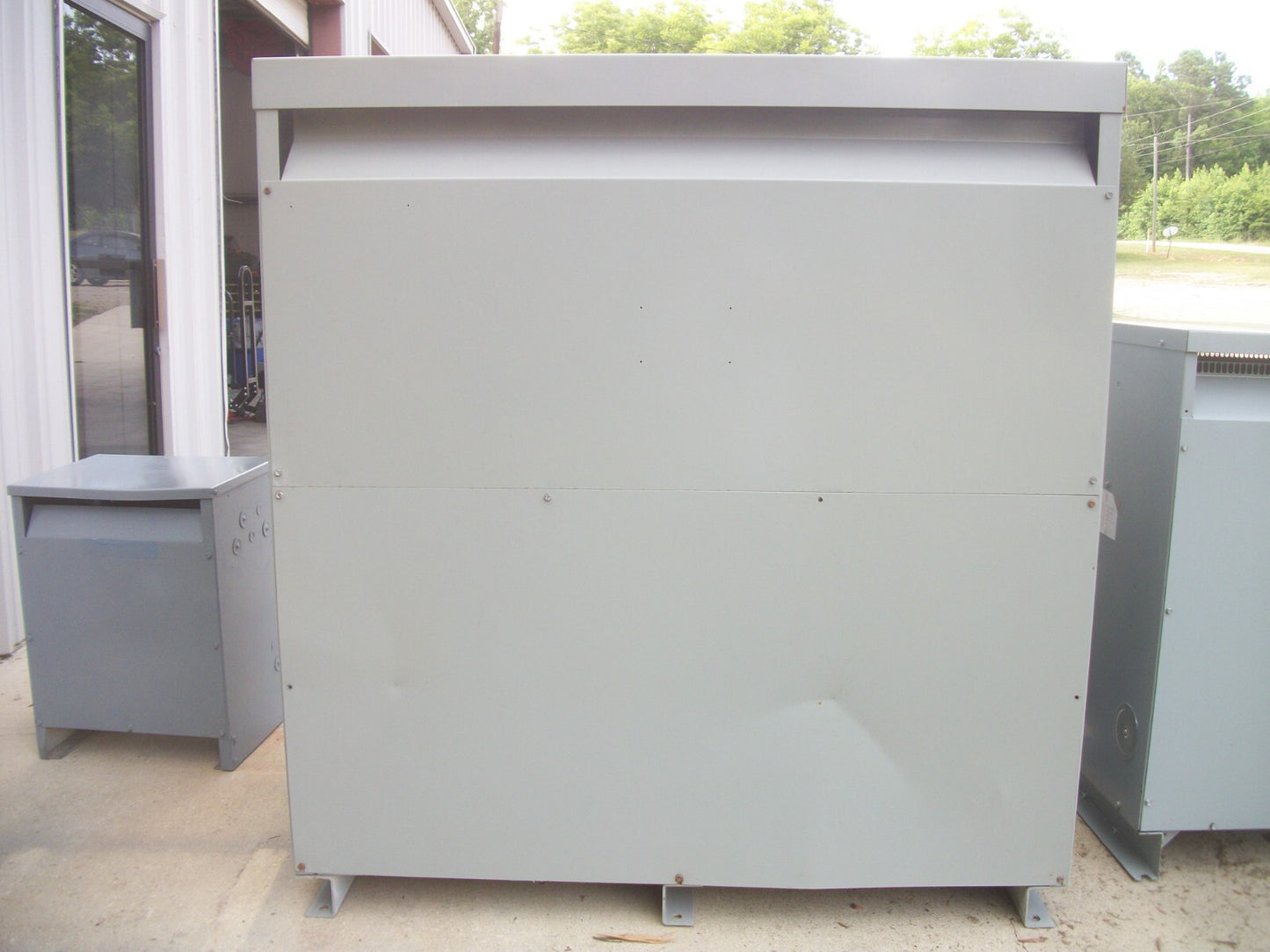 OLSUN 550KVA 3PH TRANSFORMER 13980-AD 8/99-1 HV 460 LV 460Y/266