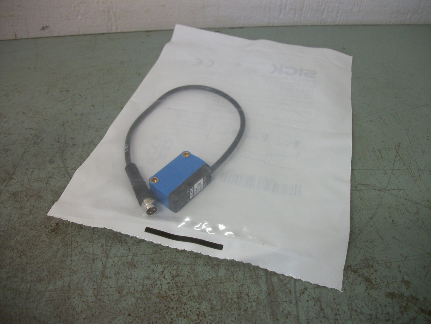 SICK PHOTOELECTRIC RETRO-REFLECTIVE SENSOR GL6-P0511S19 NEW