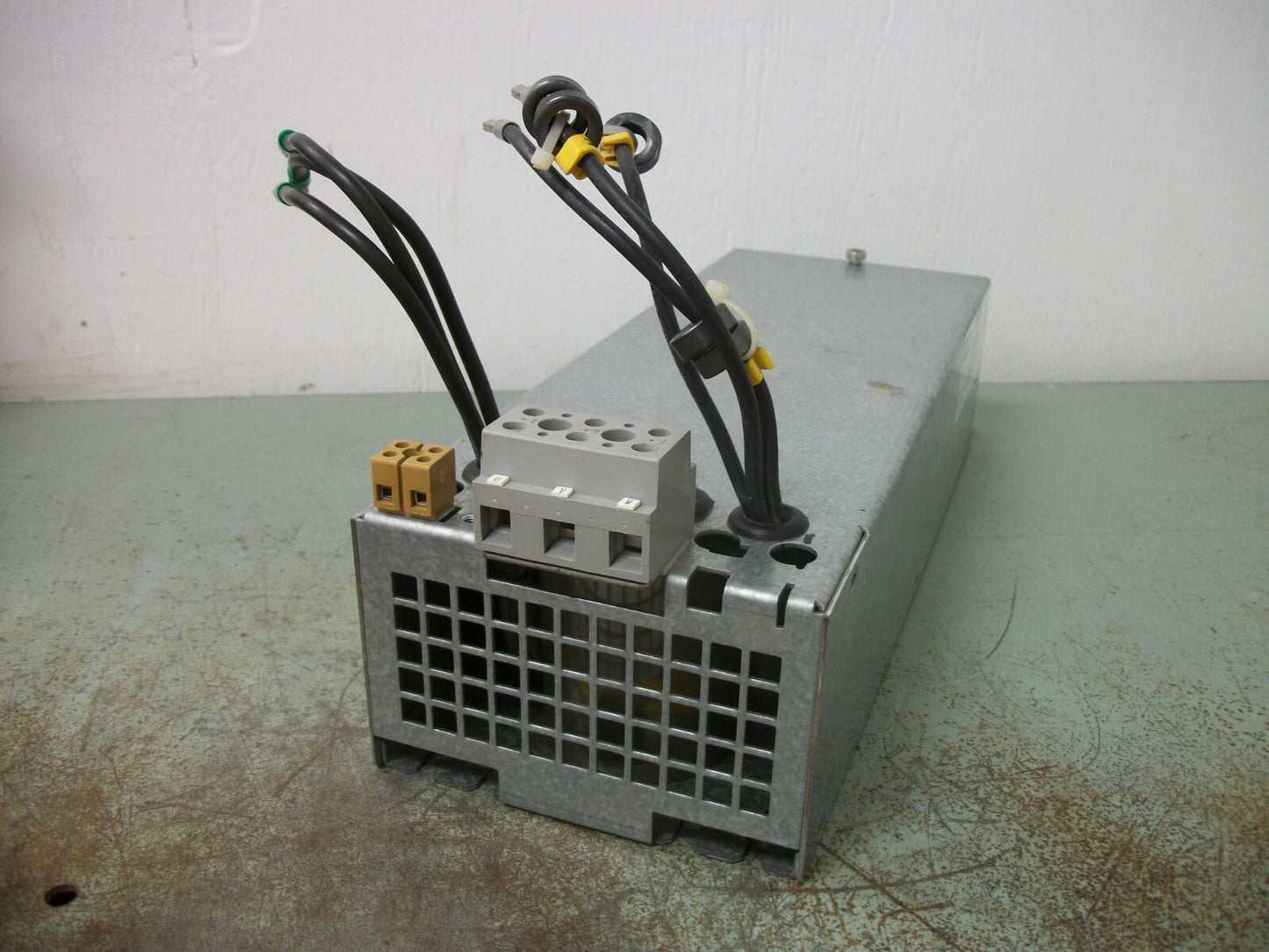 KEB EMC FILTER 15.E5.T60-A071 480VAC 24AMP