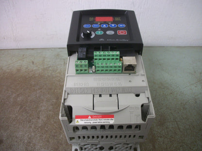 ALLEN-BRADLEY POWERFLEX 4 5HP AC DRIVE 22A-B017N104 230VOLT 3PH 17.5AMP NO COVER