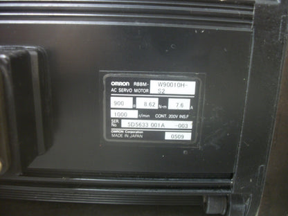 OMRON AC SERVO MOTOR R88M-W90010H-S2 200VOLT 900W 8.62N-M 7.6A 1000RPM