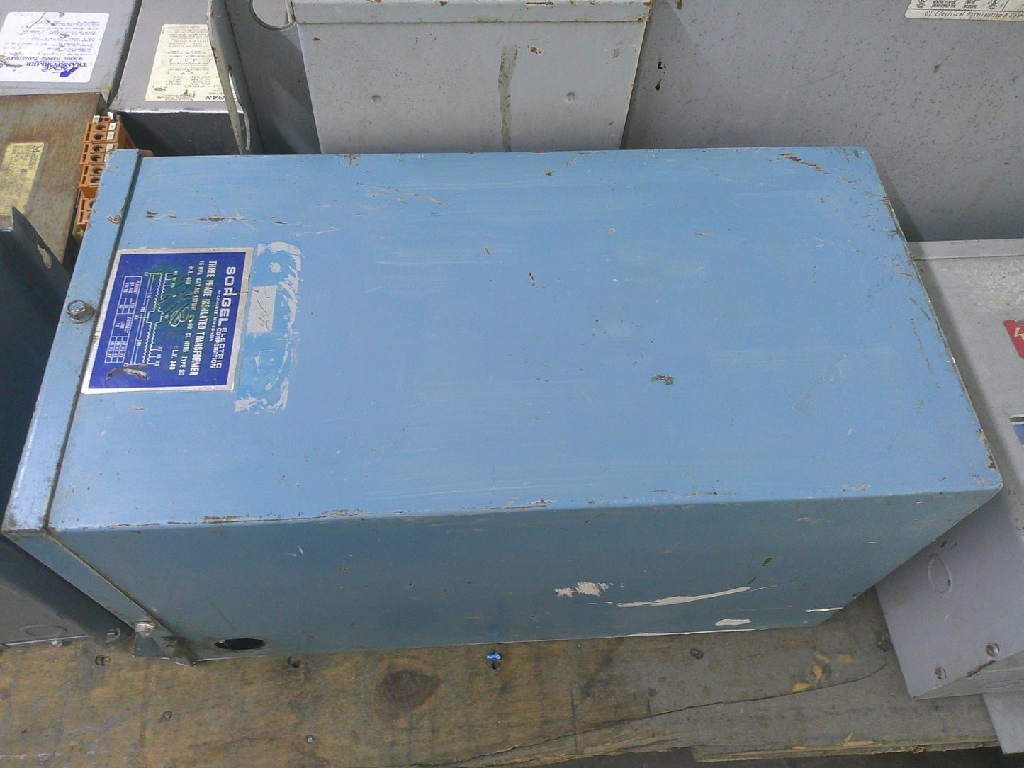SQUARE D SORGEL 15KVA 3PH INSULATED TRANSFORMER 15T5HF HV 480 LV 240
