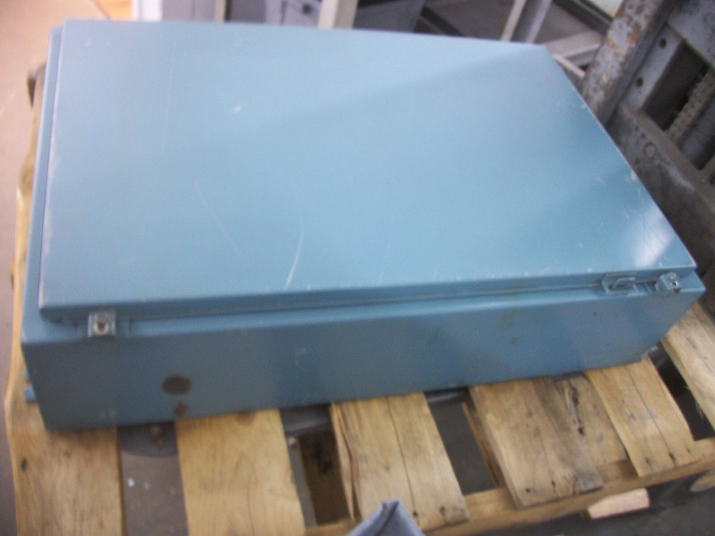 HOFFMAN 36 X 24 X 8 ENCLOSURE TYPE 12,13 A362408LP