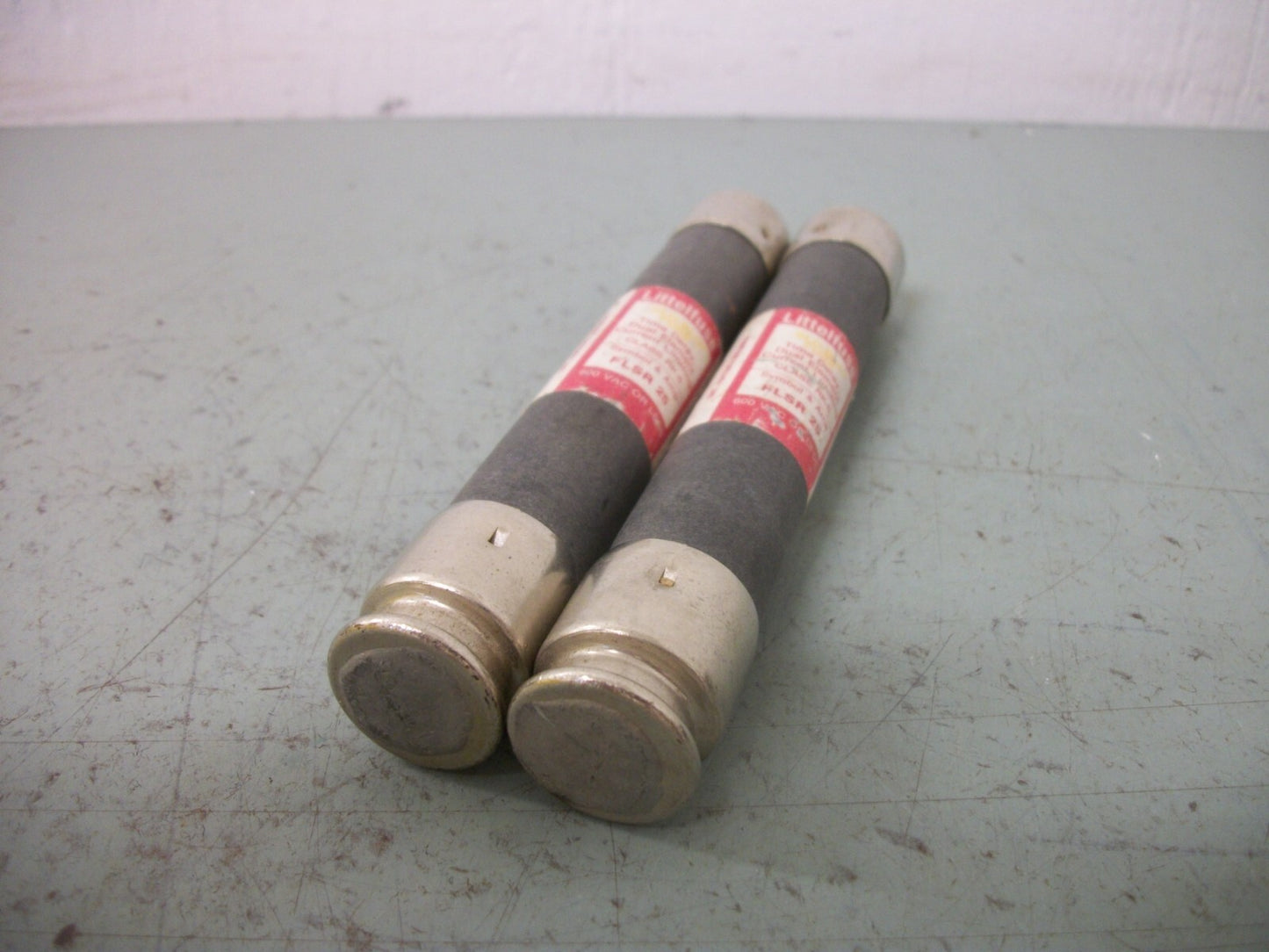 LITTELFUSE LOT OF 2 SLO-BLO FUSES FLSR25 25AMP 600VOLT