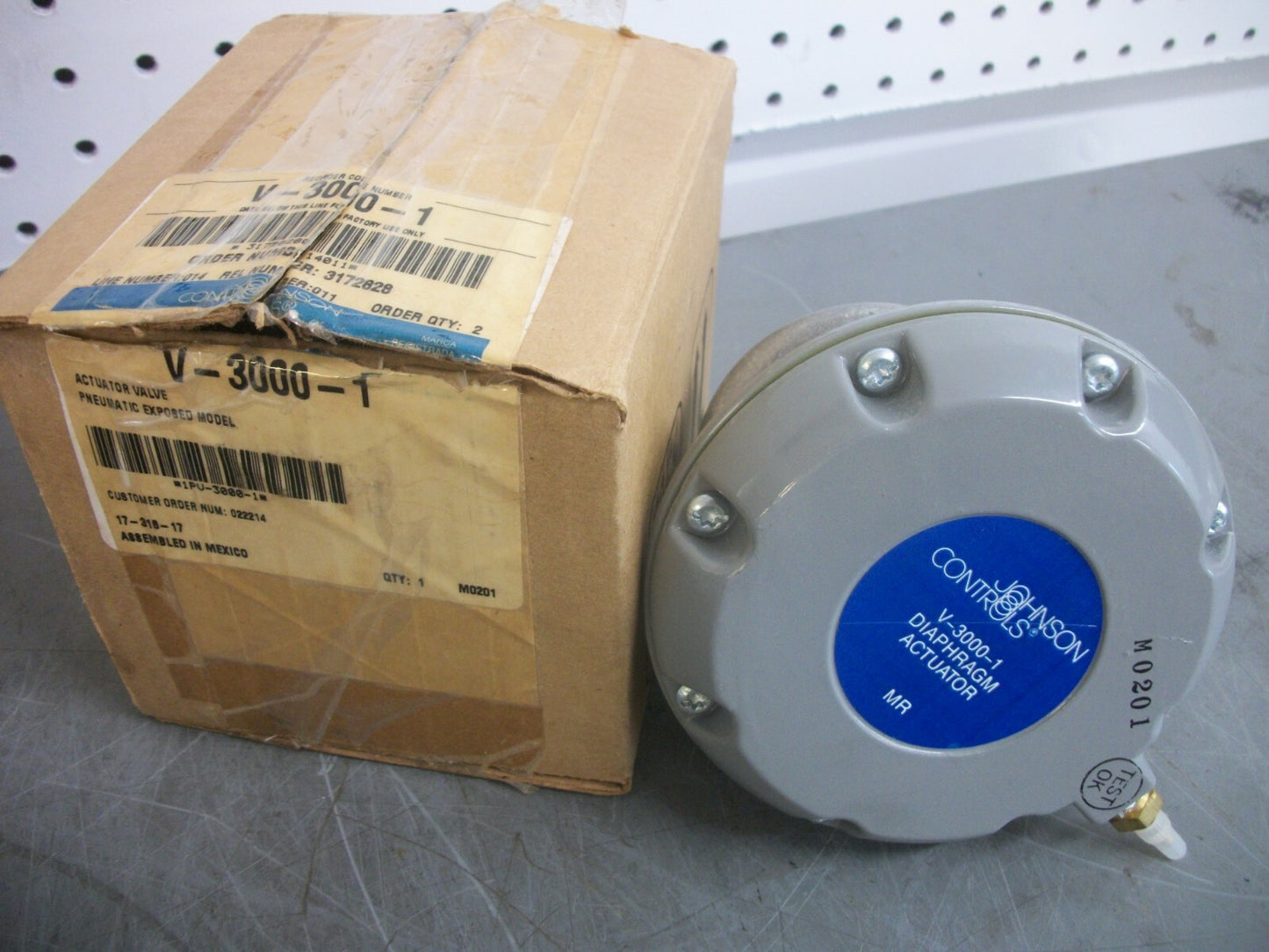 JOHNSON CONTROLS DIAPHRAGM ACTUATOR V-3000-1 NIB